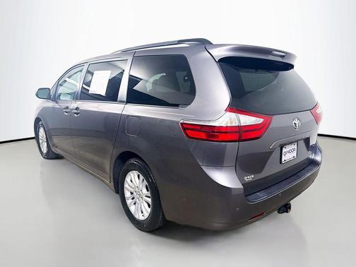 Predawn Gray Mica 2017 Toyota Sienna XLE