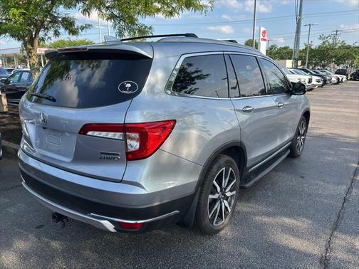 2019 Honda Pilot Touring 8-Passenger