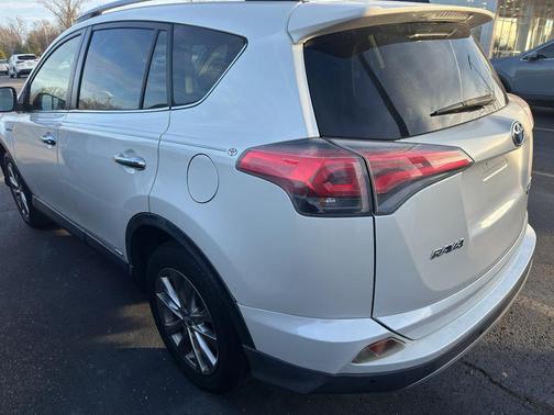 2017 Toyota RAV4 Hybrid Limited