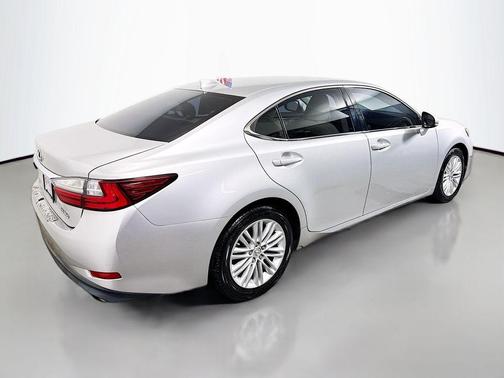 2016 Lexus ES 350 Base