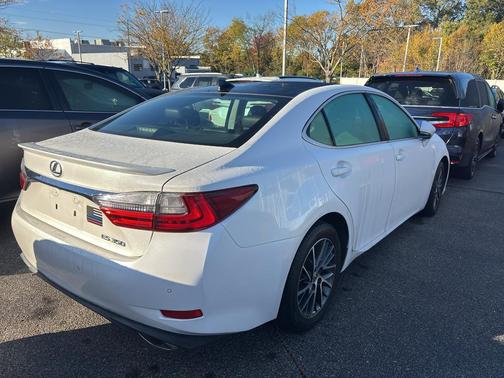 2017 Lexus ES 350 Base