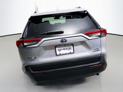 2019 Toyota RAV4 Hybrid XLE