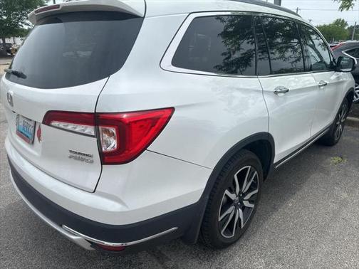 2021 Honda Pilot Touring 8-Passenger