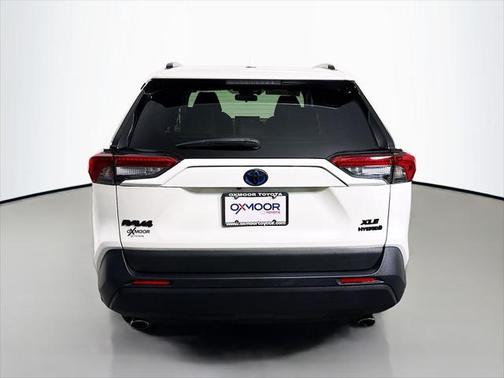 2022 Toyota RAV4 Hybrid XLE Premium