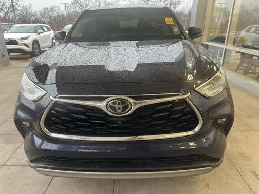 2021 Toyota Highlander Platinum