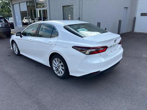 Ice Cap 2023 Toyota Camry LE