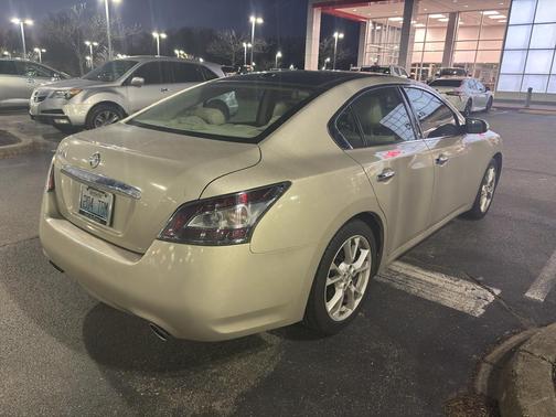 2014 Nissan Maxima SV