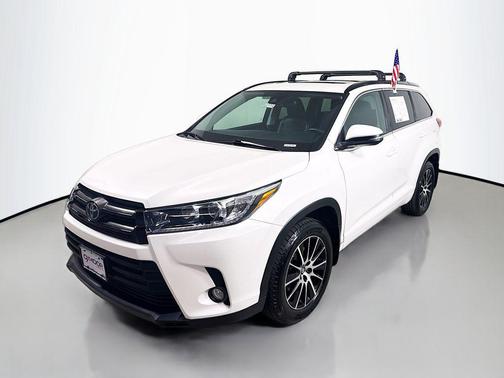 2018 Toyota Highlander SE