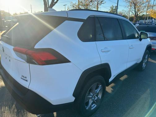 2023 Toyota RAV4 Hybrid XLE
