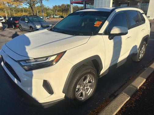 2023 Toyota RAV4 Hybrid XLE