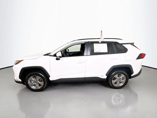 2023 Toyota RAV4 Hybrid XLE