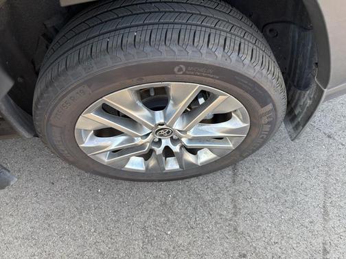 Magnetic Gray Metallic 2024 Toyota RAV4 Limited
