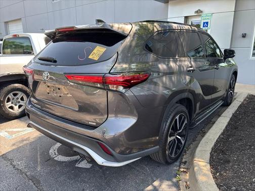 2022 Toyota Highlander XSE