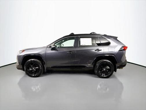 2020 Toyota RAV4 Hybrid SE