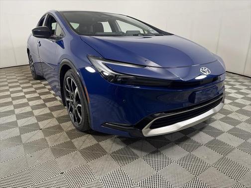 2025 Toyota Prius L