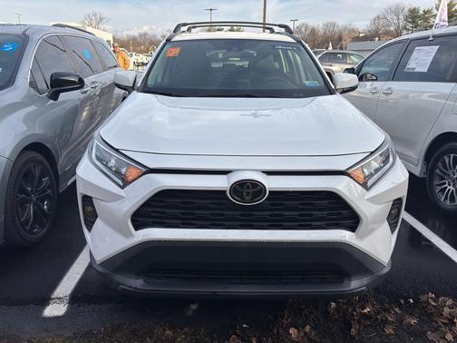 2021 Toyota RAV4 XLE