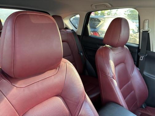 2022 Mazda CX-5 Carbon Edition