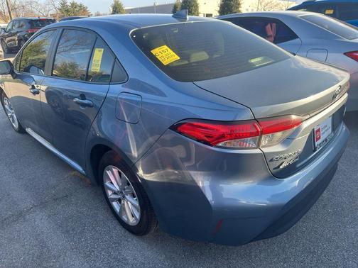 2025 Toyota Corolla Hybrid LE