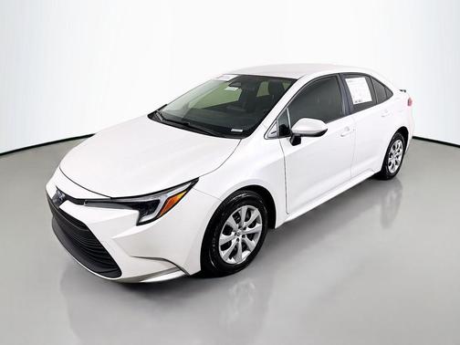 2025 Toyota Corolla Hybrid LE