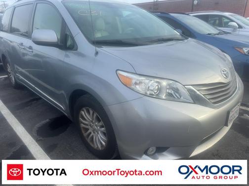 2012 Toyota Sienna XLE
