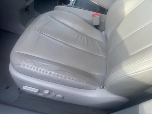 2012 Toyota Sienna XLE