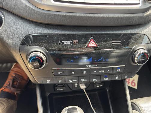 Caribbean Blue 2016 Hyundai TUCSON Limited