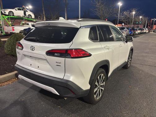 2022 Toyota Corolla Cross XLE