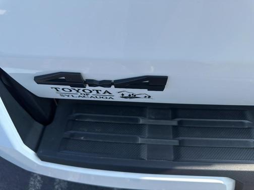 2024 Toyota Tacoma TRD Off Road