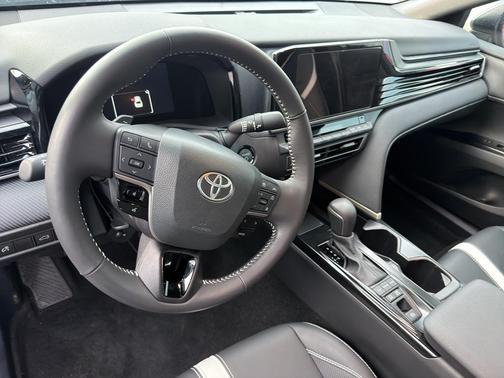 Heavy Metal 2025 Toyota Camry SE