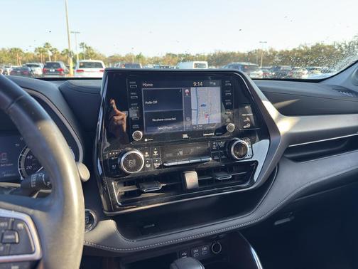 2022 Toyota Highlander Limited