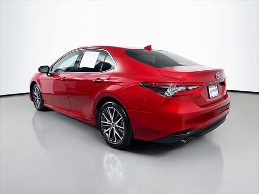 2024 Toyota Camry Hybrid XLE