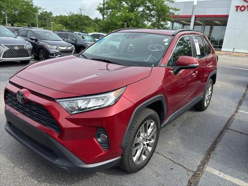 2020 Toyota RAV4 XLE Premium