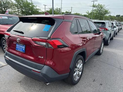2020 Toyota RAV4 XLE Premium