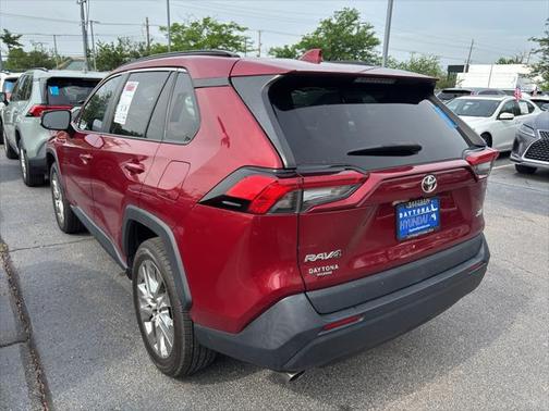 2020 Toyota RAV4 XLE Premium