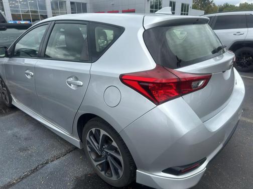 2016 Scion iM Base