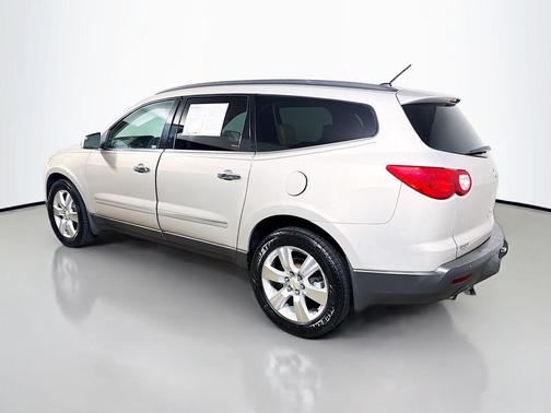 Gold Mist Metallic 2010 Chevrolet Traverse LTZ
