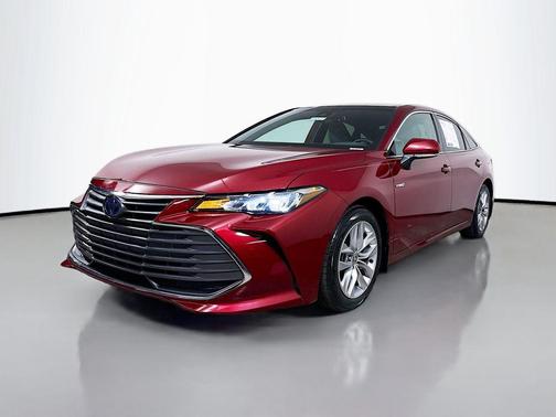 2021 Toyota Avalon Hybrid XLE