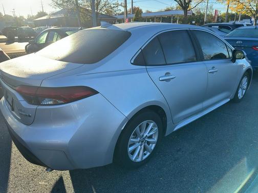 2024 Toyota Corolla Hybrid XLE