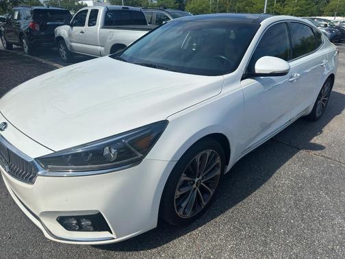 2019 Kia Cadenza Technology