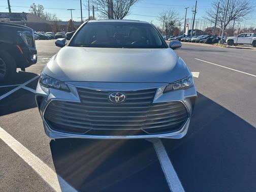 2019 Toyota Avalon XLE