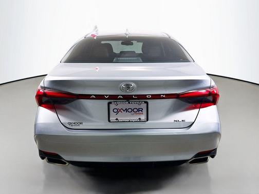 2019 Toyota Avalon XLE