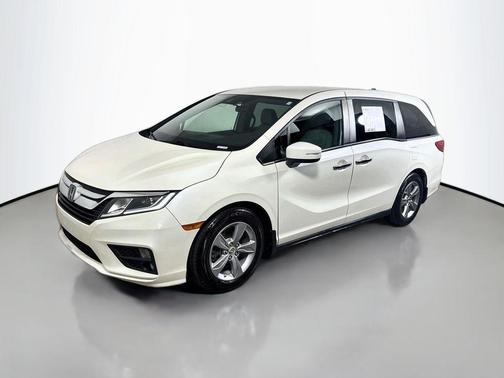 White Diamond Pearl 2018 Honda Odyssey EX