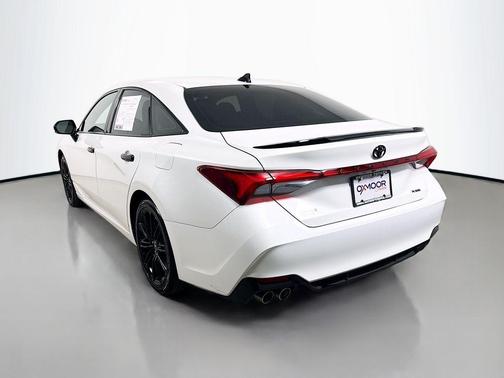 Wind Chill Pearl 2021 Toyota Avalon XSE