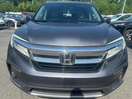 2022 Honda Pilot Touring 8-Passenger