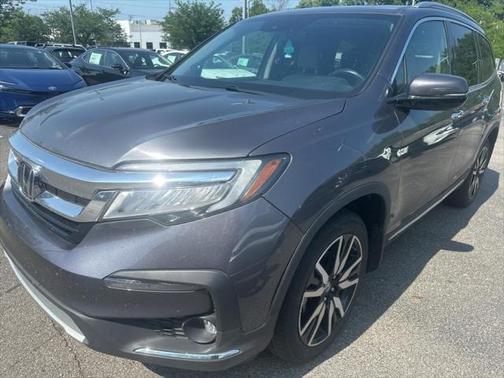 2022 Honda Pilot Touring 8-Passenger