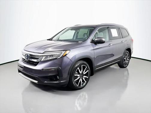 2022 Honda Pilot Touring 8-Passenger
