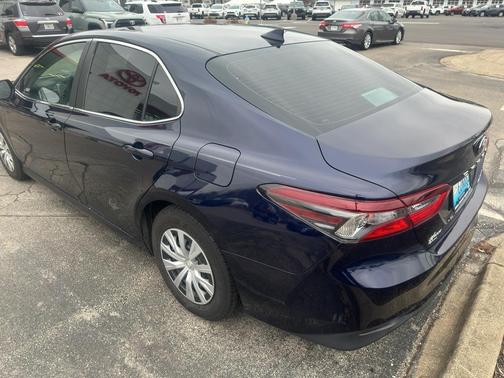 2022 Toyota Camry LE