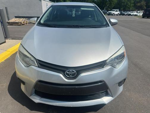 Classic Silver Metallic 2016 Toyota Corolla LE