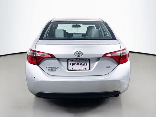 Classic Silver Metallic 2016 Toyota Corolla LE