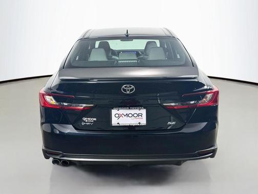 Midnight Black Metallic 2025 Toyota Camry SE